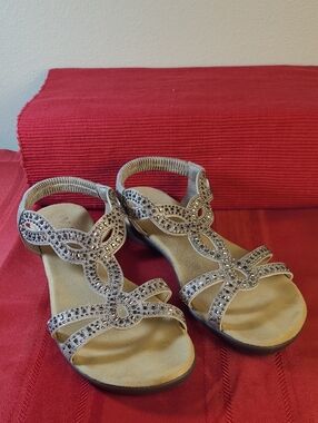 VJH Confort Taupe Rhinestone Embellished Women's Sandals